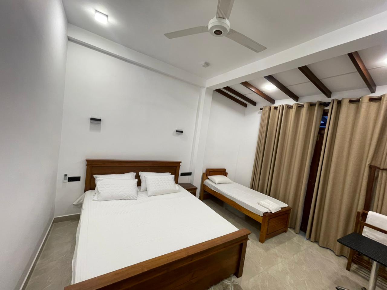 Mountain View Deluxe - Main view